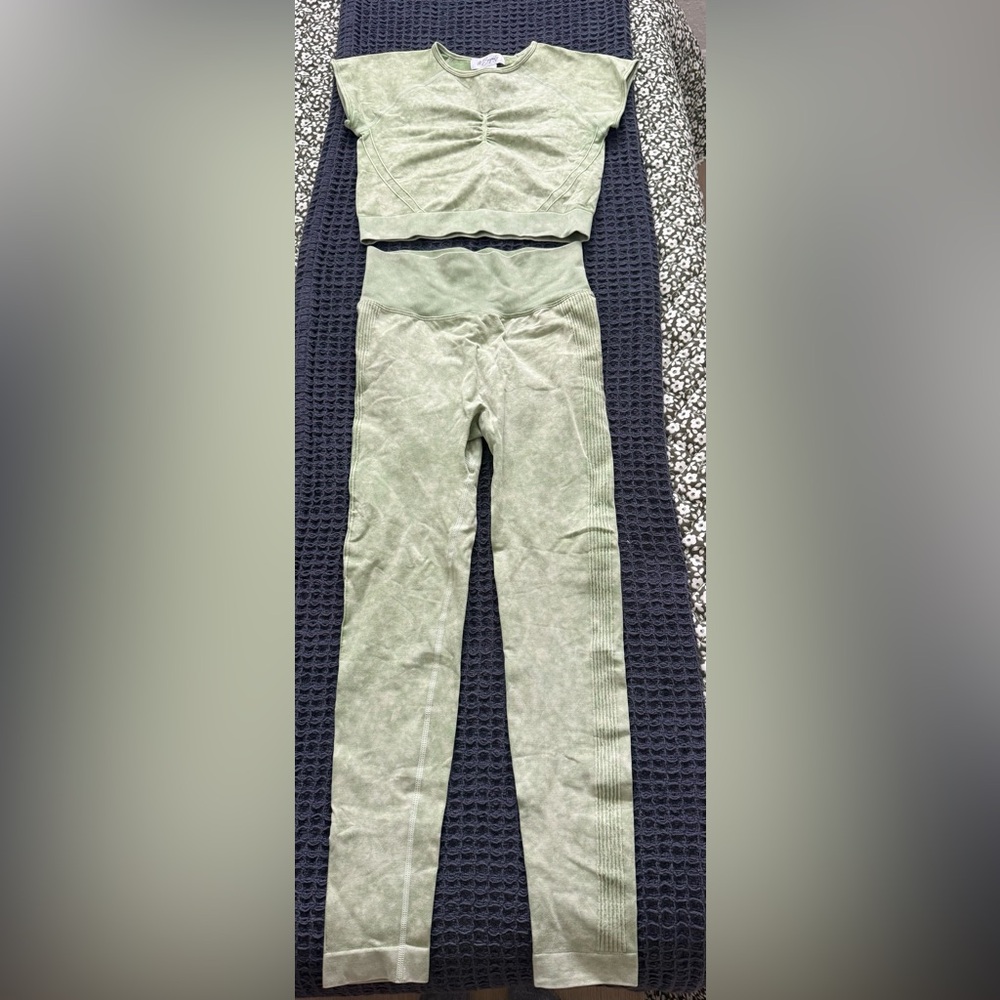 Green Workout Set
